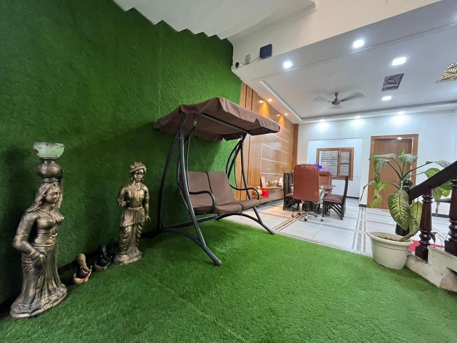 Shreshth Home Stay - Best Family Accommodation - 3Km From Har Ki Pauri, Haridwar, Uttarakhand 外观 照片