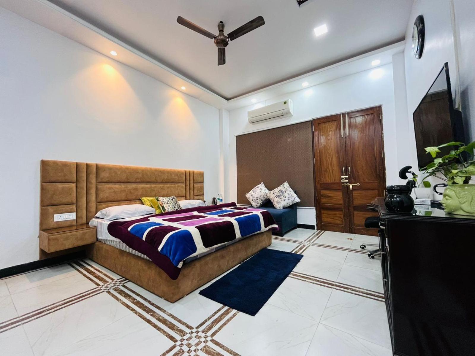 Shreshth Home Stay - Best Family Accommodation - 3Km From Har Ki Pauri, Haridwar, Uttarakhand 外观 照片