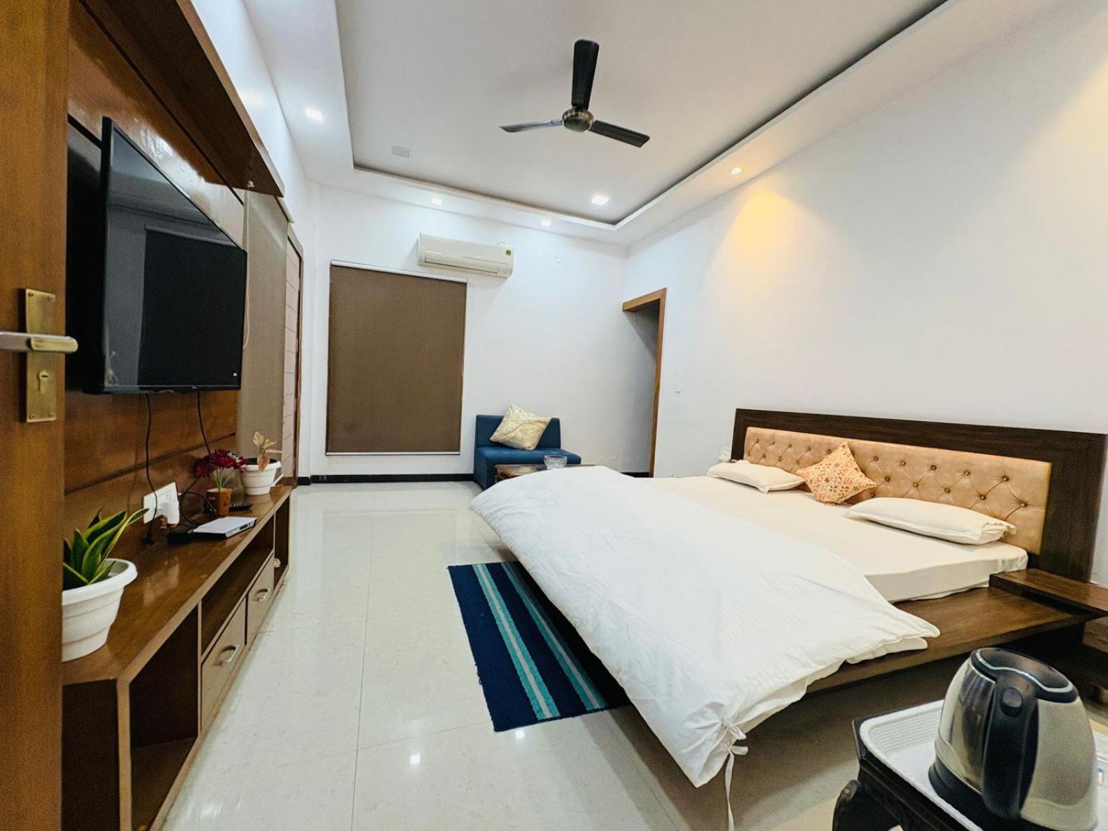 Shreshth Home Stay - Best Family Accommodation - 3Km From Har Ki Pauri, Haridwar, Uttarakhand 外观 照片