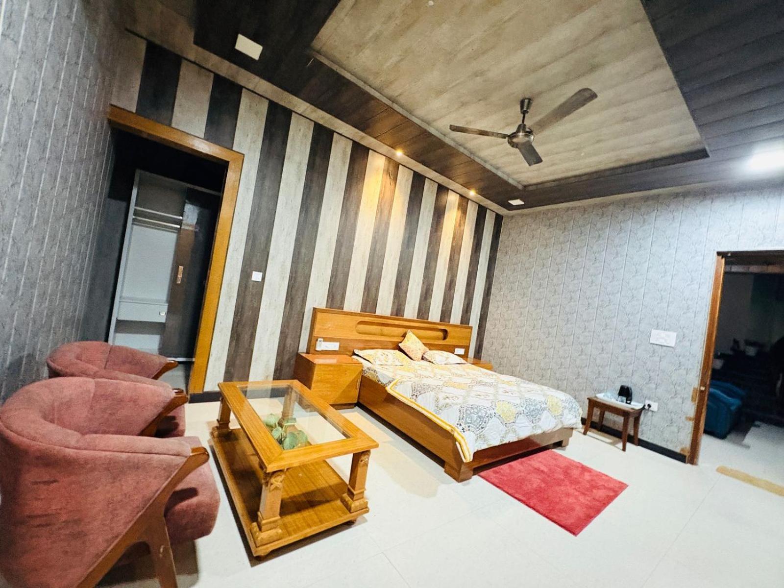 Shreshth Home Stay - Best Family Accommodation - 3Km From Har Ki Pauri, Haridwar, Uttarakhand 外观 照片