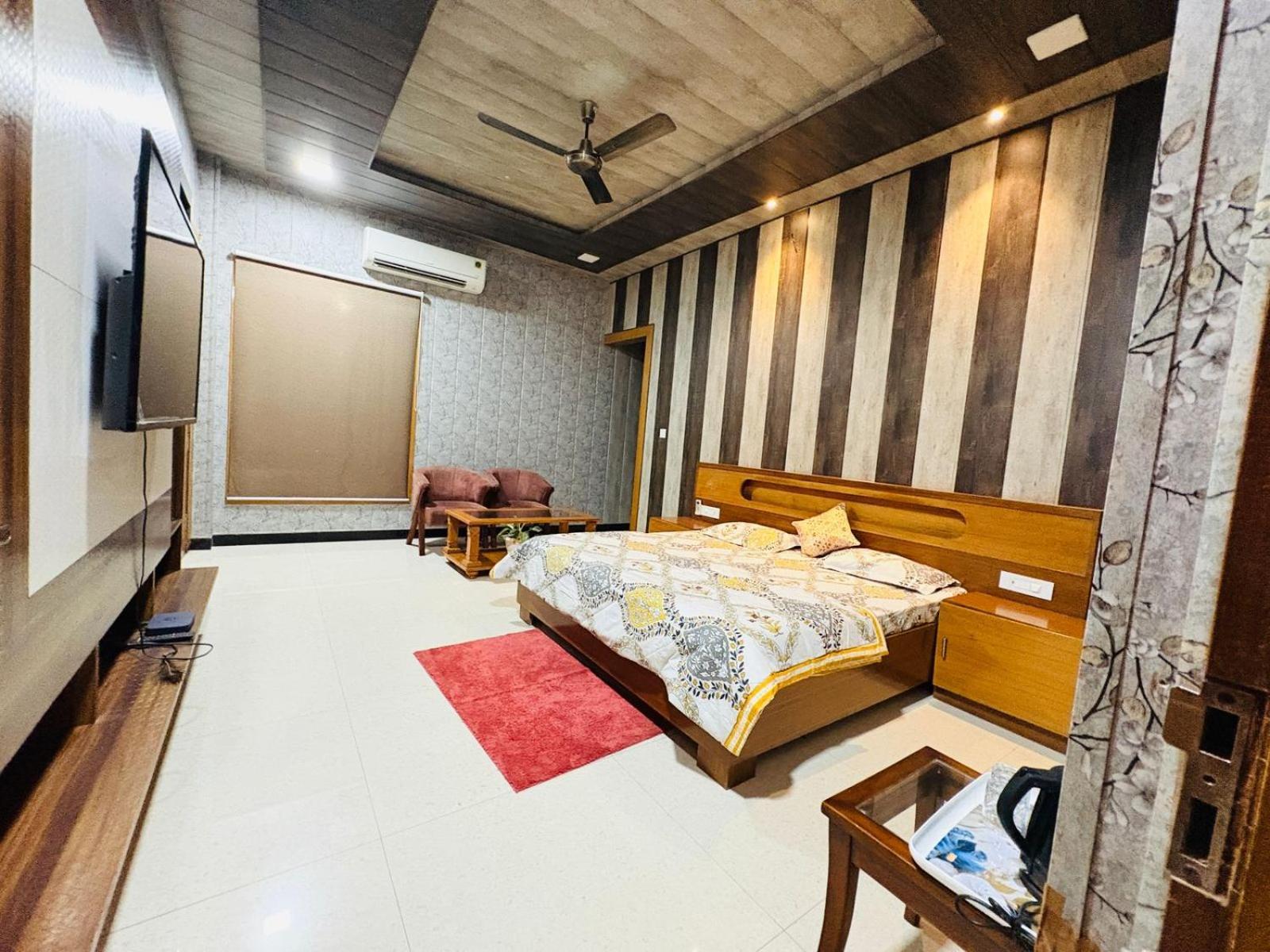 Shreshth Home Stay - Best Family Accommodation - 3Km From Har Ki Pauri, Haridwar, Uttarakhand 外观 照片