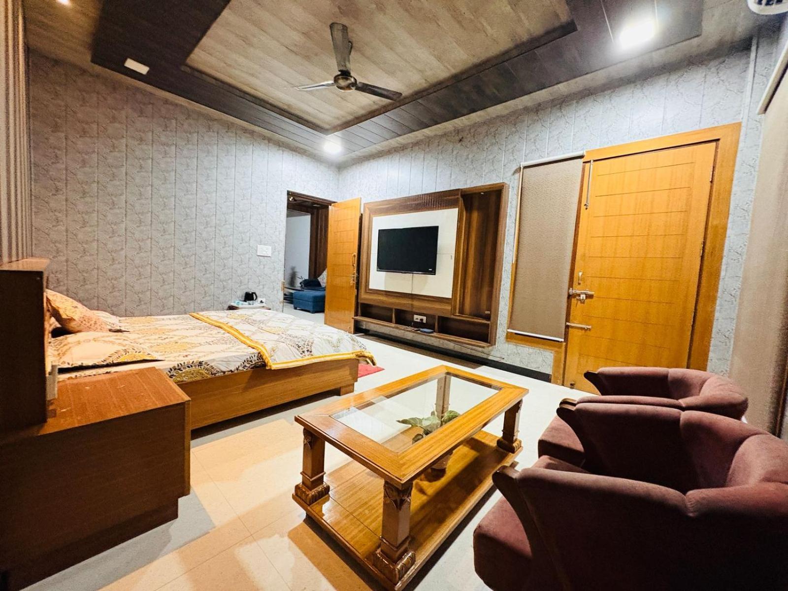 Shreshth Home Stay - Best Family Accommodation - 3Km From Har Ki Pauri, Haridwar, Uttarakhand 外观 照片